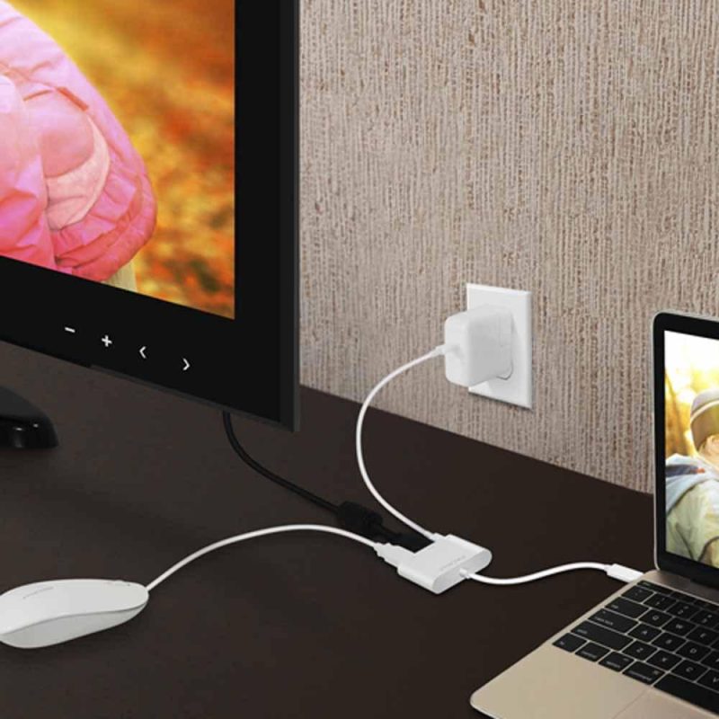 Adaptors | UCHDMI4K 3×1 USB-C To HDMI Adapter White Adaptors Adaptors